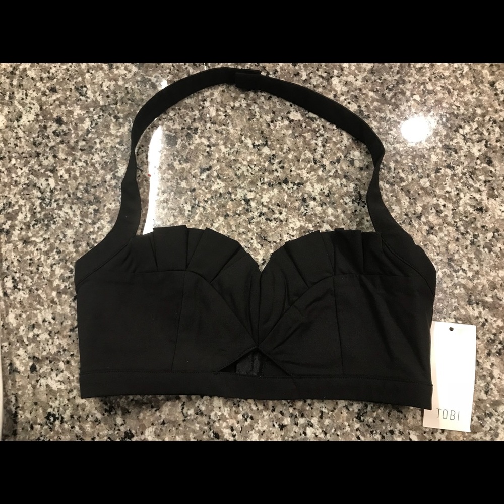 Tobi “clamshell” crop top